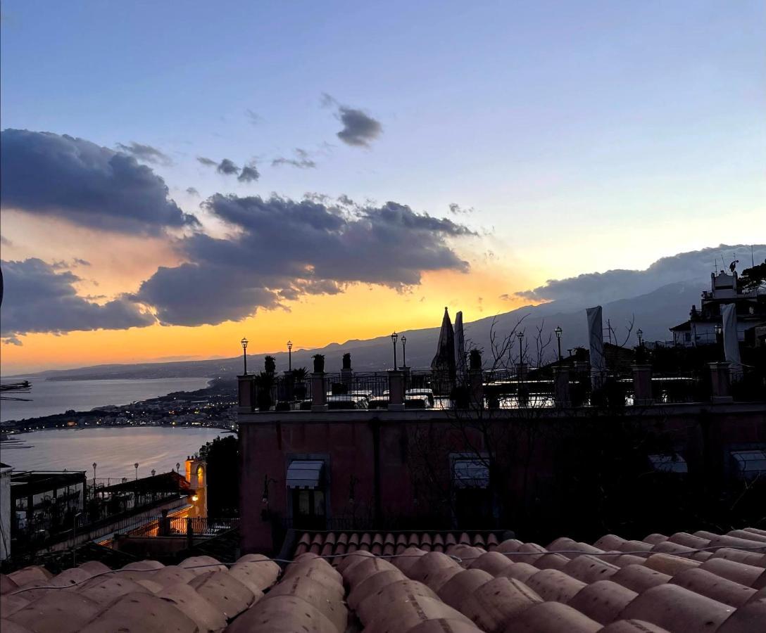 Majolica Taormina Bed & Breakfast ภายนอก รูปภาพ